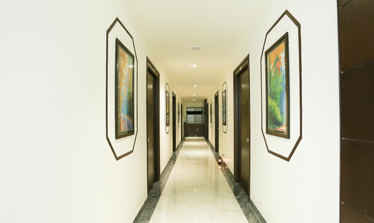 ทรีโบ เทรนด์ ซี พลาซา Hotel วิเจยาวารา ภายนอก รูปภาพ