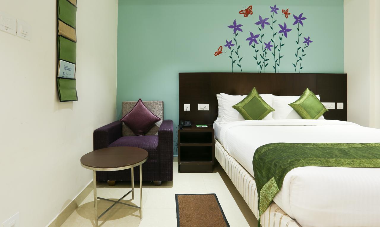 ทรีโบ เทรนด์ ซี พลาซา Hotel วิเจยาวารา ภายนอก รูปภาพ